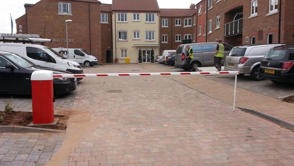 This barrier was installed in 2014 5.5M with auto in/out ground loops.