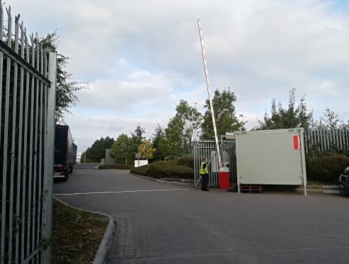 This Barrier is a HD with a 9M pole in open position installed September 2020 At a transport yard for entry/exit.