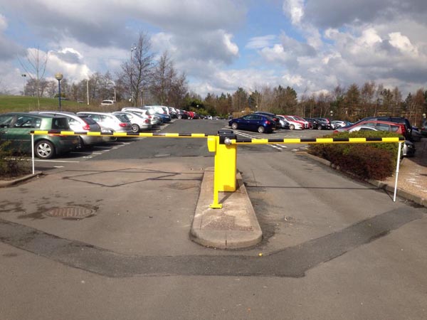 These 5.5M barriers where installed on limited parking at a large company offices. Installed 2015 with Net2.