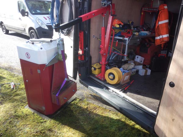 Getting ready to remove the 70Kg counterweight of a Heavy-Duty 7 meter barrier. To replace main shaft.