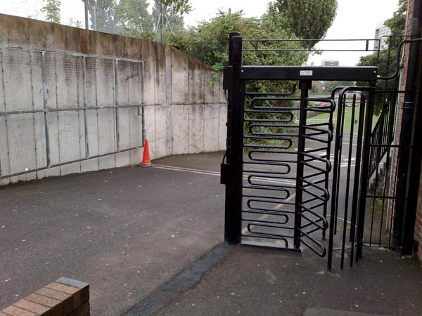 This Turnstile was installed 2006 at a 6th form Collogue with Net2